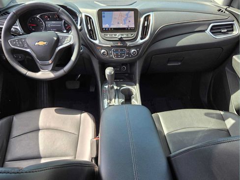 Used 2019 Chevrolet Equinox Premier FWD image 12