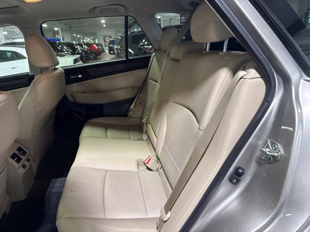 Used 2016 Subaru Outback 2.5i Limited AWD/4WD image 33