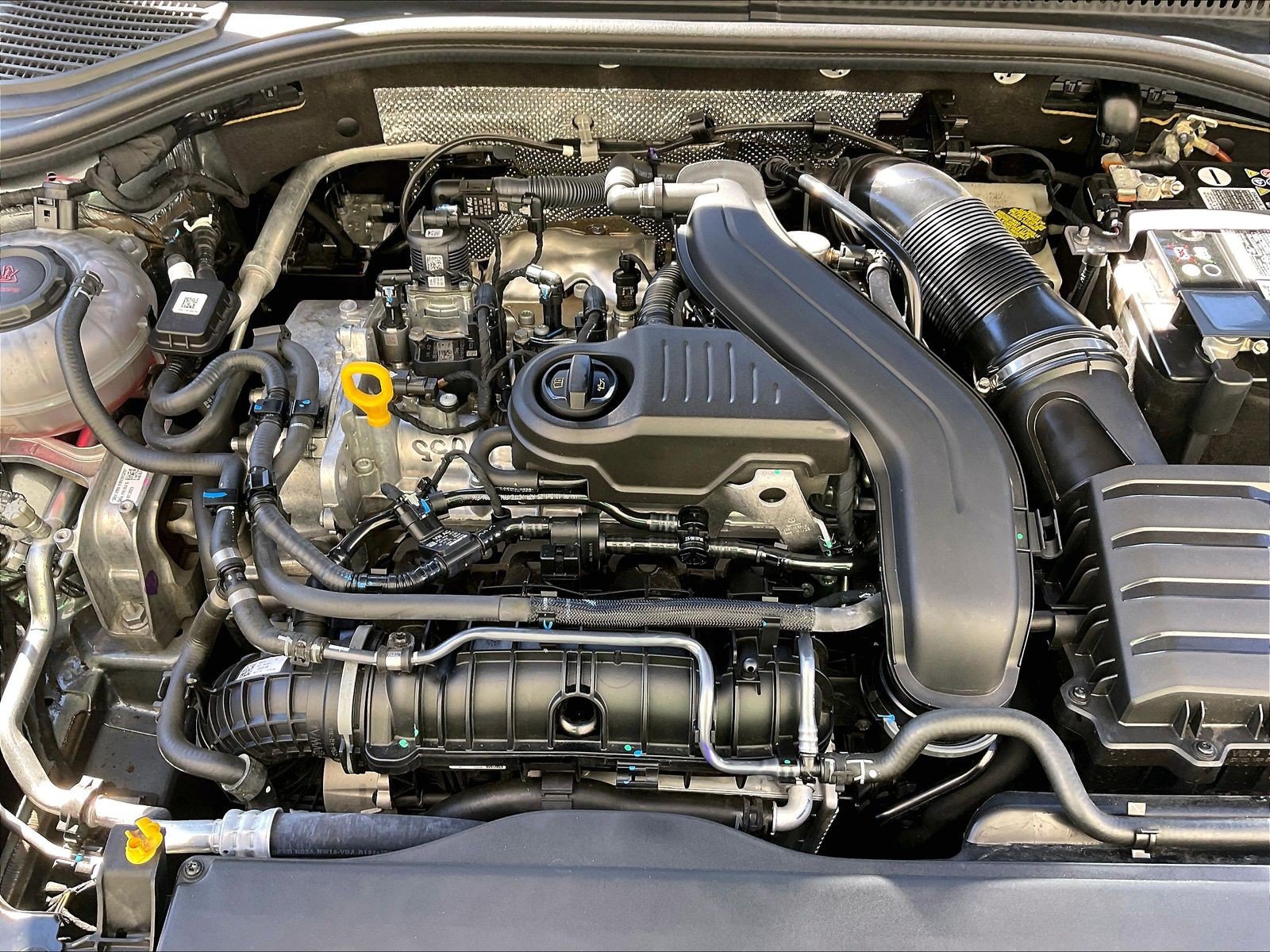 Certified 2023 Volkswagen Jetta SEL FWD image 32