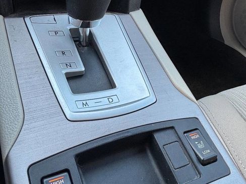 Used 2013 Subaru Legacy 2.5i Premium w/ All-Weather Pkg image 15