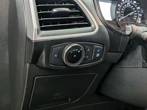 Certified 2023 Ford Edge ST-Line image 14