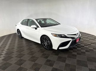 Used 2022 Toyota Camry SE FWD 360° Tour