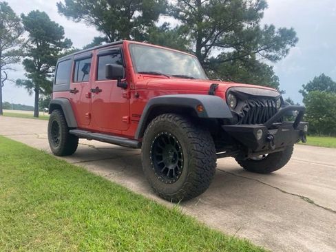 Used 2013 Jeep Wrangler Unlimited Sport AWD/4WD image 10