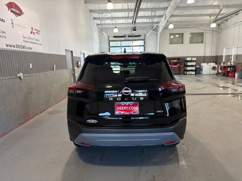 Used 2023 Nissan Rogue S AWD/4WD image 4