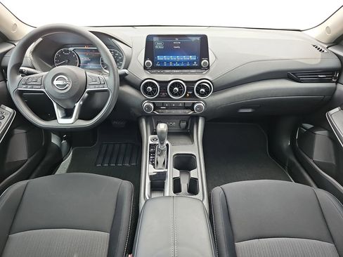 Used 2024 Nissan Sentra SV image 9