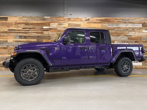 New 2026 Jeep Gladiator Sport image 45