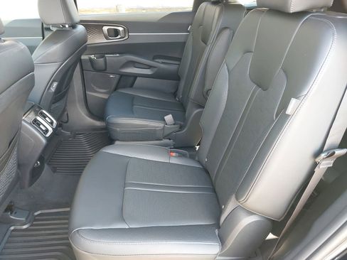 New 2026 Kia Sorento EX w/ EX Premium Package FWD image 16
