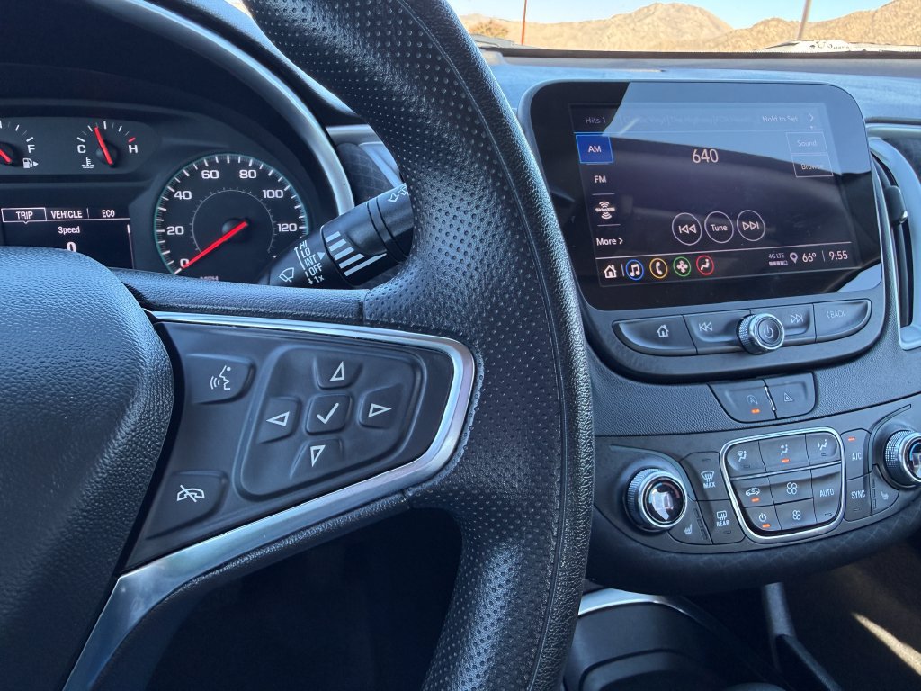 Used 2024 Chevrolet Malibu LT FWD image 22