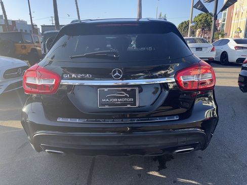 Used 2018 Mercedes-Benz GLA 250 w/ AMG Line Exterior image 5