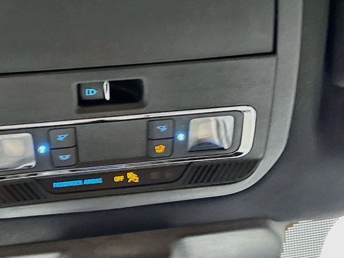 Used 2022 Ford F150 Lariat RWD image 22