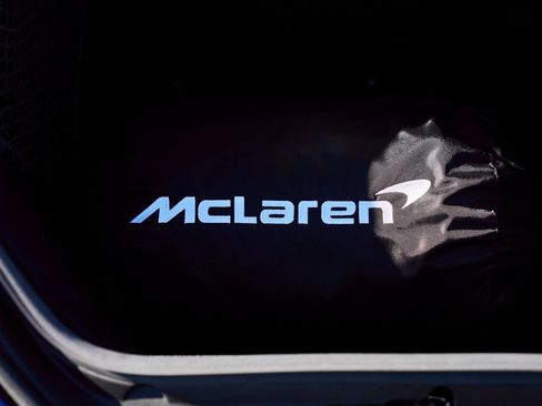 Used 2024 McLaren 750S Spider image 21