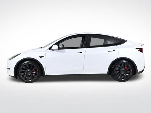 Used 2022 Tesla Model Y Performance image 2