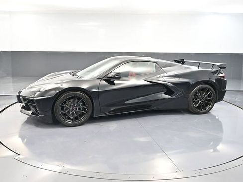 Used 2025 Chevrolet Corvette Stingray Convertible w/ 1LT image 9