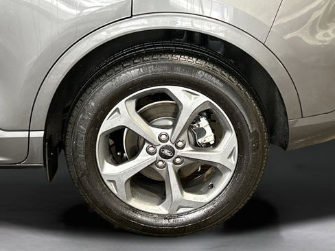 Used 2023 Ford Escape ST-Line w/ Tech Pack #1 image 9