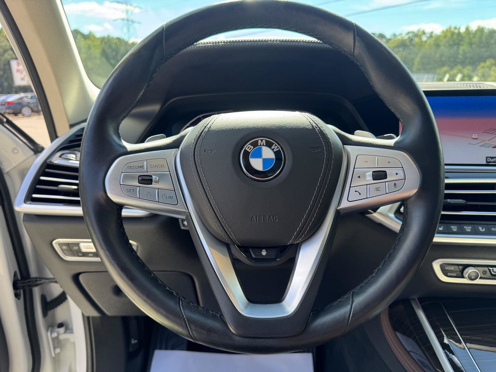 Used 2020 BMW X7 xDrive40i w/ Premium Package AWD/4WD image 3