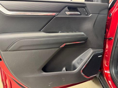 New 2026 GMC Acadia Elevation w/ LPO, Floor Liner Package image 8