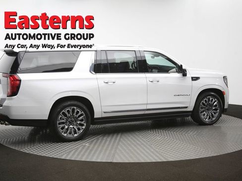 Used 2023 GMC Yukon XL Denali Ultimate w/ LPO, Floor Liner Package AWD/4WD image 51