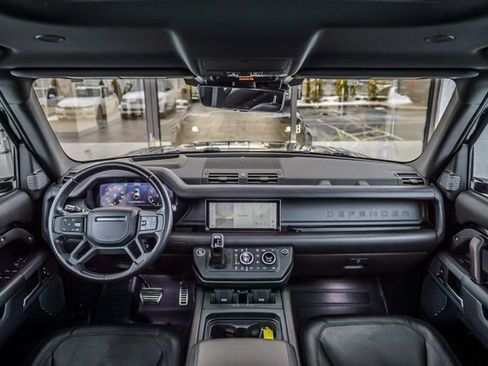 Used 2020 Land Rover Defender 110 X image 3