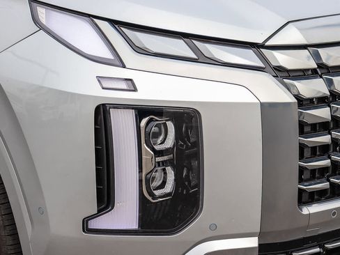 Used 2024 Hyundai Palisade Calligraphy image 4