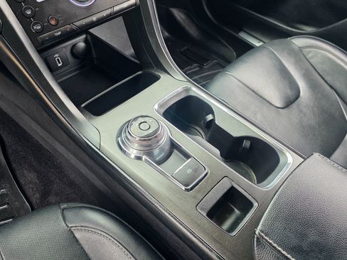 Used 2017 Ford Fusion Titanium image 8