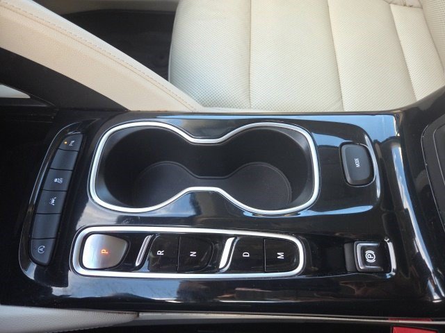 Used 2021 Buick Envision Essence FWD image 36