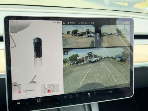 Used 2024 Tesla Model Y Long Range RWD image 4