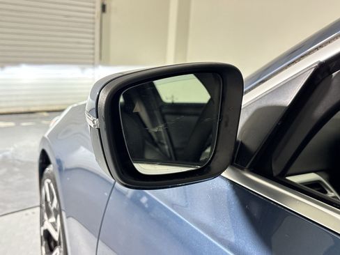 Certified 2025 BMW 330i Sedan RWD image 19