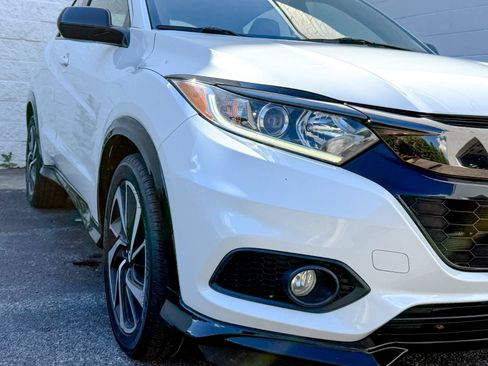 Used 2020 Honda HR-V Sport image 4