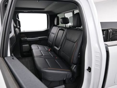 New 2026 Ford F250 Lariat w/ Black Appearance Package AWD/4WD image 28