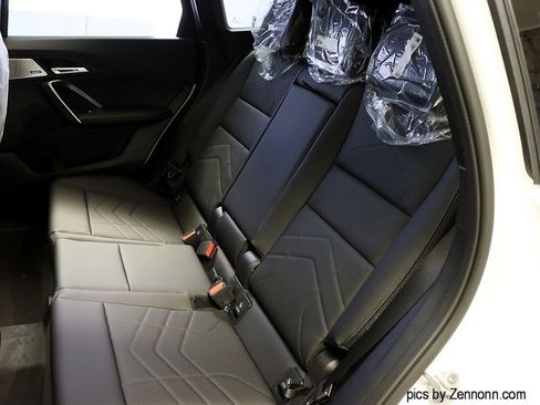 Used 2025 BMW X1 xDrive28i w/ Premium Package image 12