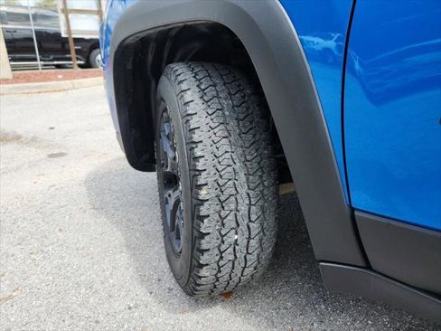 Certified 2022 Jeep Cherokee Latitude AWD/4WD image 34