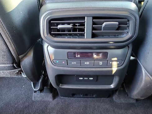 Used 2024 Honda Pilot EX-L image 15