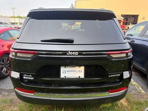 Used 2024 Jeep Grand Cherokee Limited w/ MOPAR Finishing Package AWD/4WD image 5