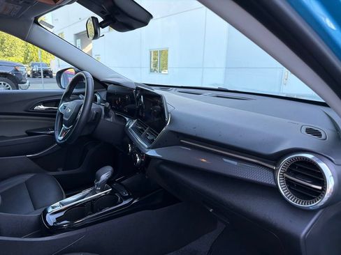 Used 2025 Chevrolet Trax ACTIV w/ Driver Confidence Package FWD image 27