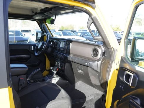 Certified 2019 Jeep Wrangler Sport AWD/4WD image 28