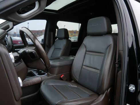 Used 2020 GMC Sierra 2500 Denali w/ Denali Ultimate Package image 12