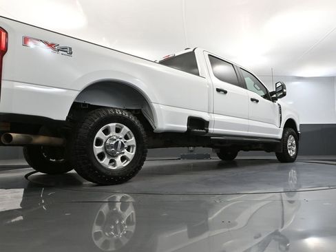 Used 2023 Ford F350 XLT w/ FX4 Off-Road Package image 50