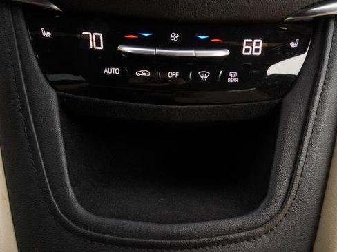 Used 2018 Cadillac XT5 Luxury w/ Driver Awareness Package image 21