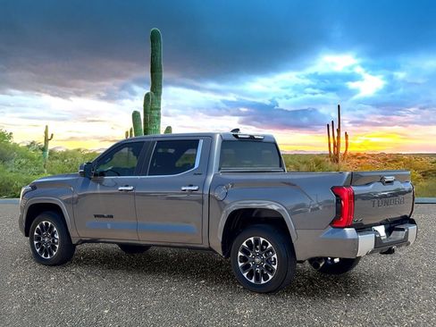 Used 2025 Toyota Tundra Limited AWD/4WD image 4