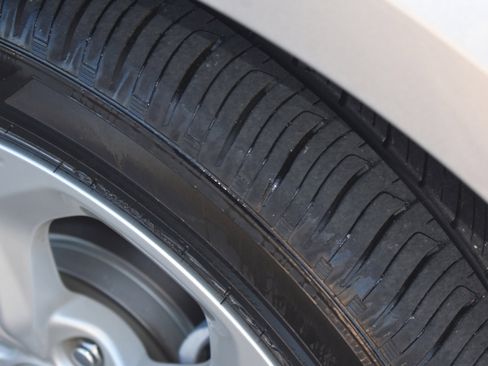 Used 2023 Honda Accord LX image 11