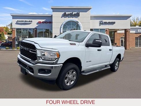 Certified 2024 RAM 2500 Big Horn AWD/4WD image 4