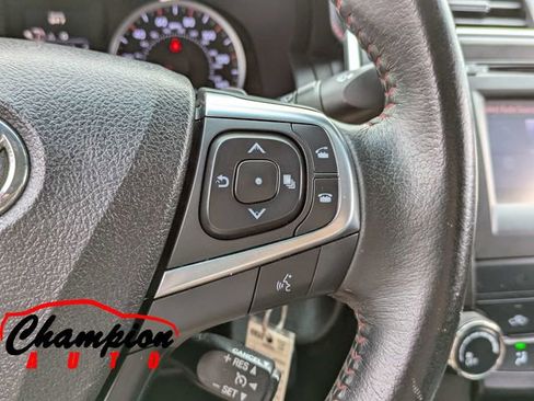 Used 2015 Toyota Camry SE image 26