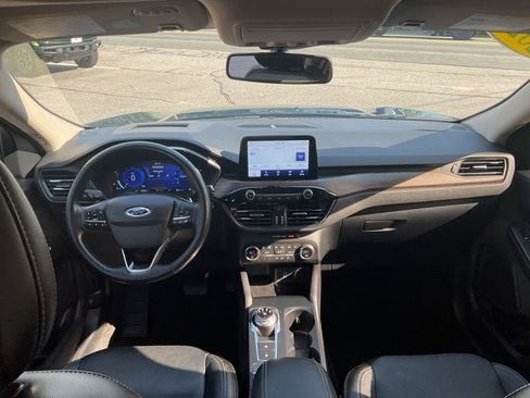 Used 2020 Ford Escape Titanium w/ Titanium Premium Package 2.0 AWD/4WD image 14