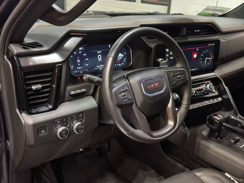 Used 2024 GMC Sierra 1500 AT4 w/ Technology Package AWD/4WD image 20