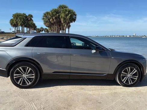 Used 2023 Cadillac Lyriq 2WD image 10