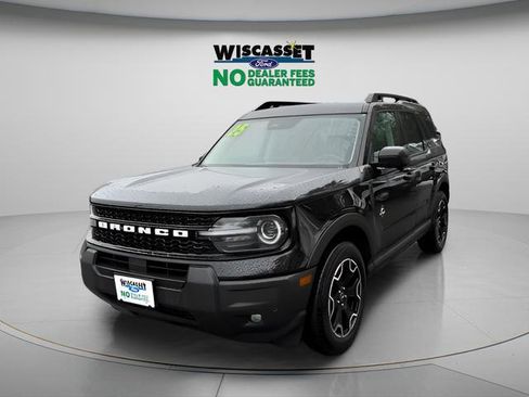 Certified 2025 Ford Bronco Sport Outer Banks w/ Outer Banks Tech Package+ AWD/4WD image 18