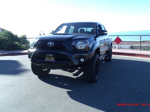 Used 2013 Toyota Tacoma PreRunner image 22