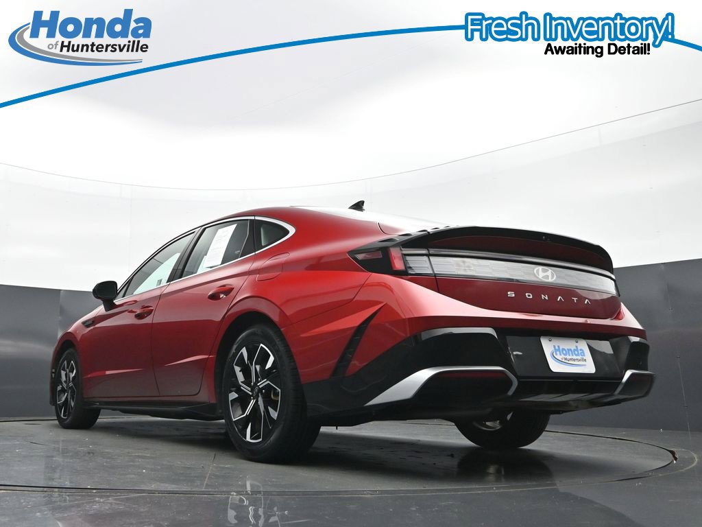 Used 2025 Hyundai Sonata SEL FWD image 31