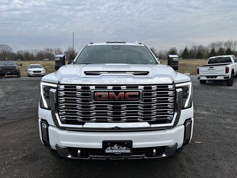 Used 2024 GMC Sierra 2500 Denali image 11