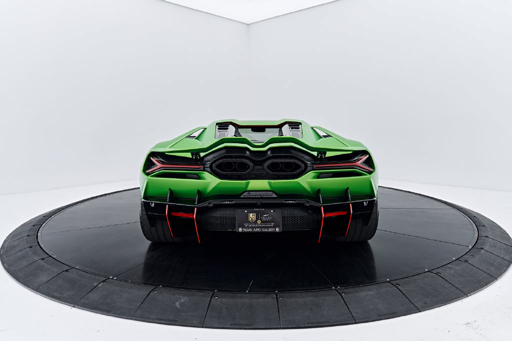 Used 2024 Lamborghini Revuelto AWD/4WD image 14